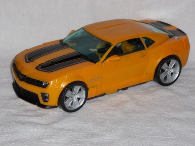 Human Alliance Bumblebee - vehicle